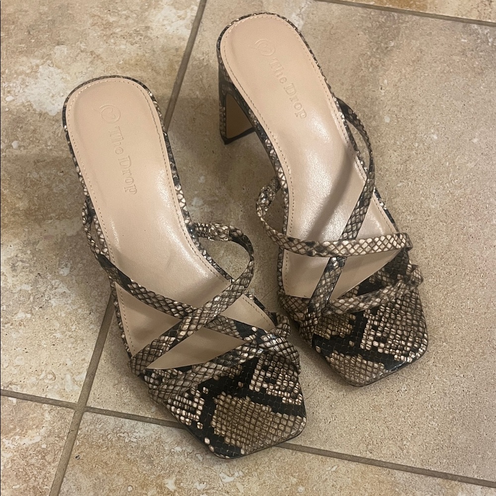 Elegant Snake Print Strappy Heels size 5